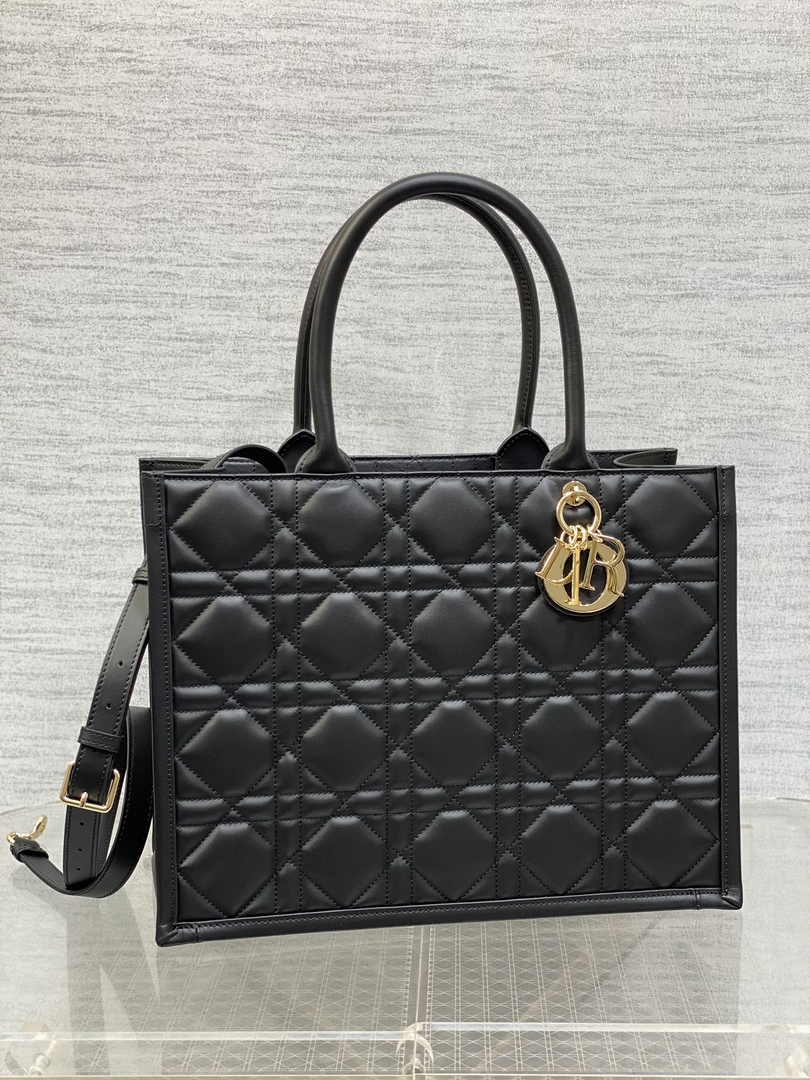 Dior Medium Book Tote M1324 Black Macrocannage Calfskin