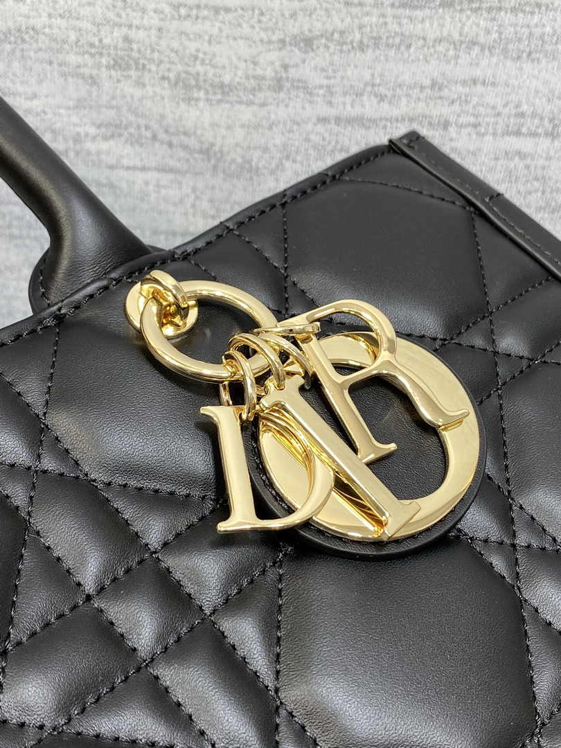 Dior Medium Book Tote M1324 Black Macrocannage Calfskin