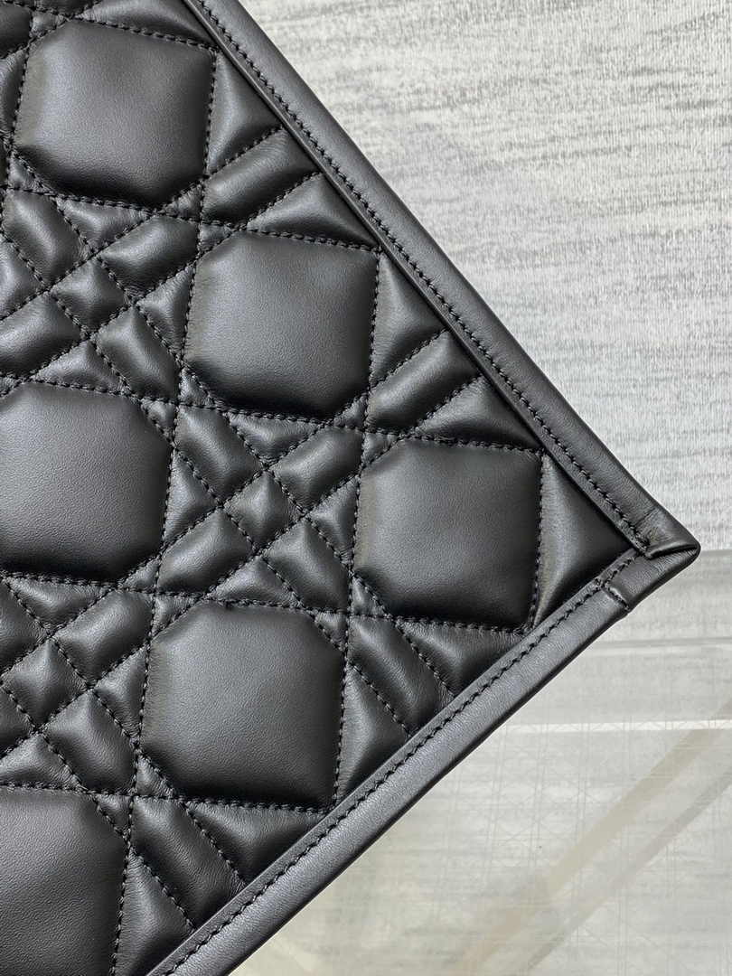 Dior Medium Book Tote M1324 Black Macrocannage Calfskin