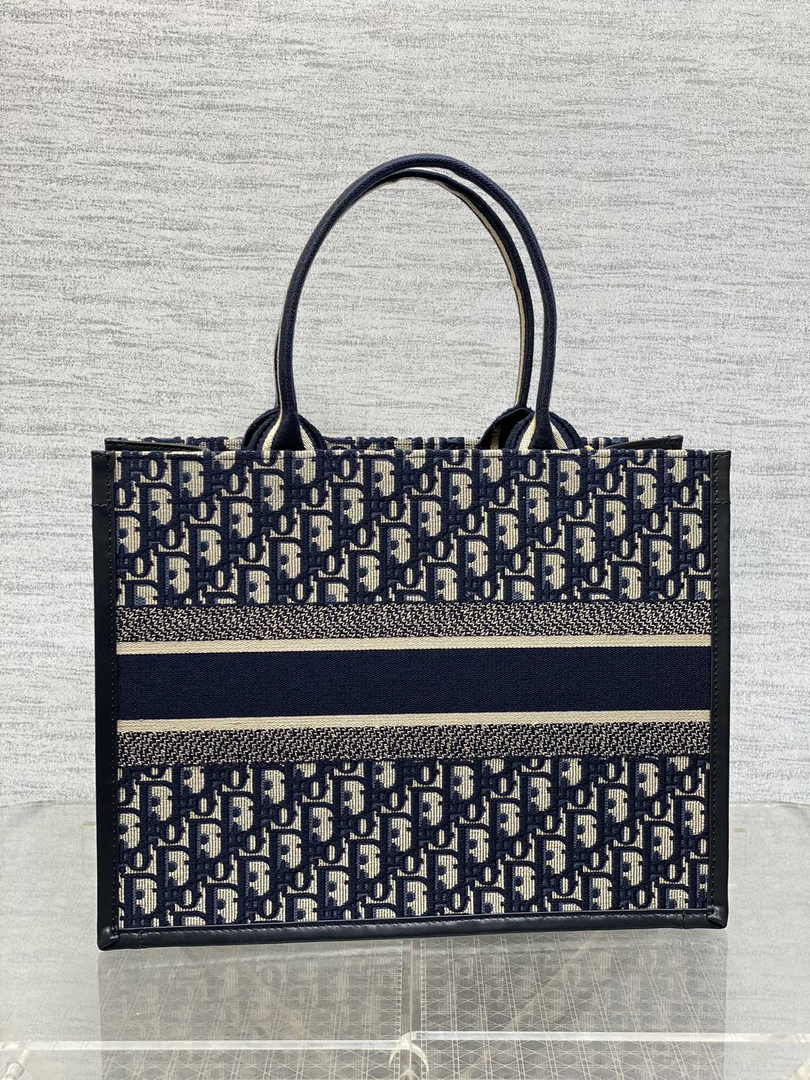 Dior Medium Book Tote M1324 Blue Dior Oblique Embroidery