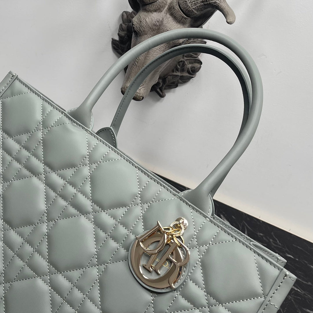 Dior Medium Book Tote M1324 Gray Macrocannage Calfskin