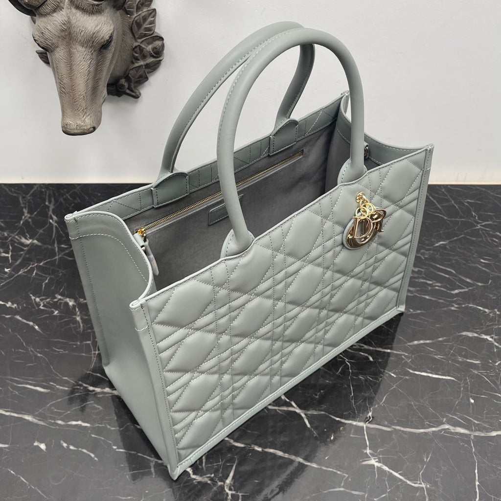 Dior Medium Book Tote M1324 Gray Macrocannage Calfskin
