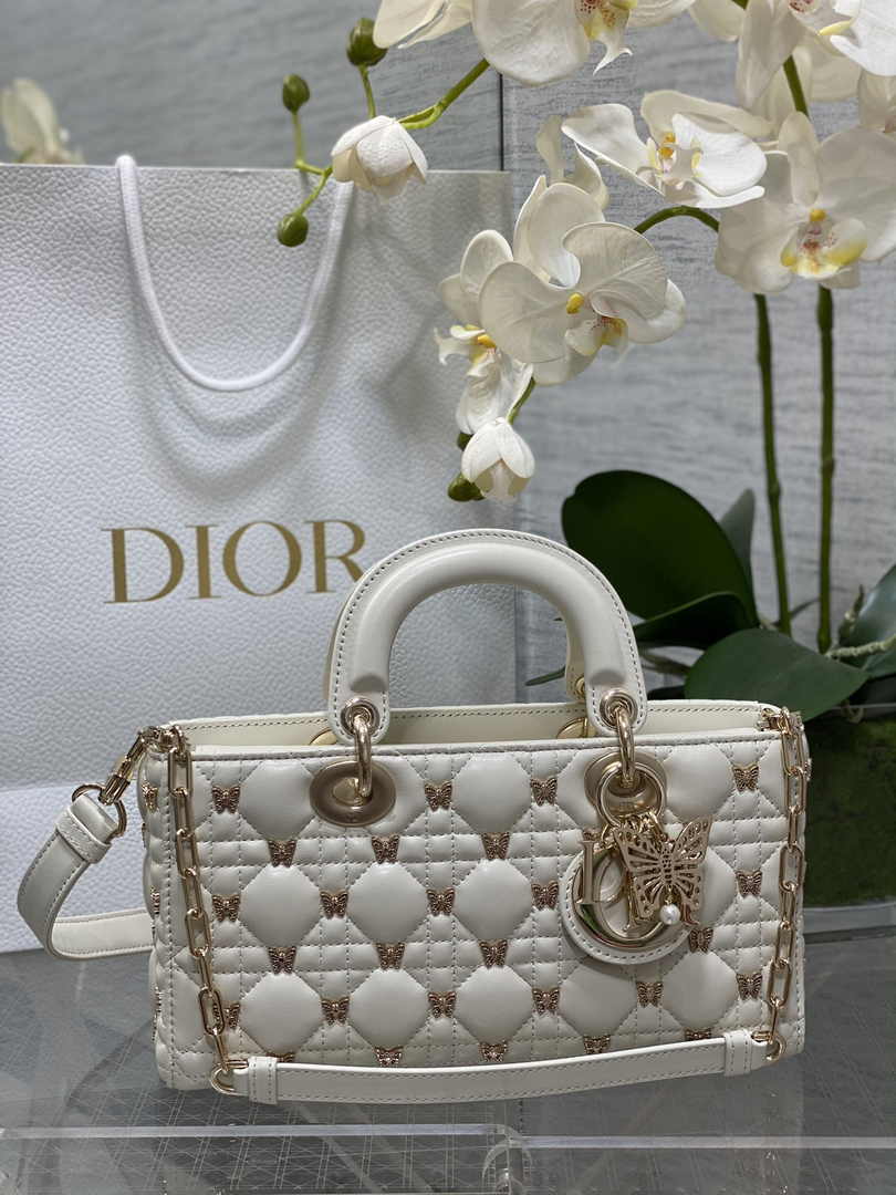 Dior Medium Lady D-Lite Bag M0565 White Cannage Lambskin with Gold-Finish Sun Studs - Default Title - View 1
