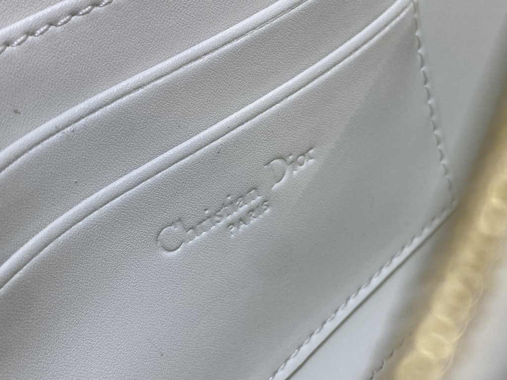 Dior Miss Daisy Mini Bag S3300 White Macrocannage Lambskin - Default Title - View 10