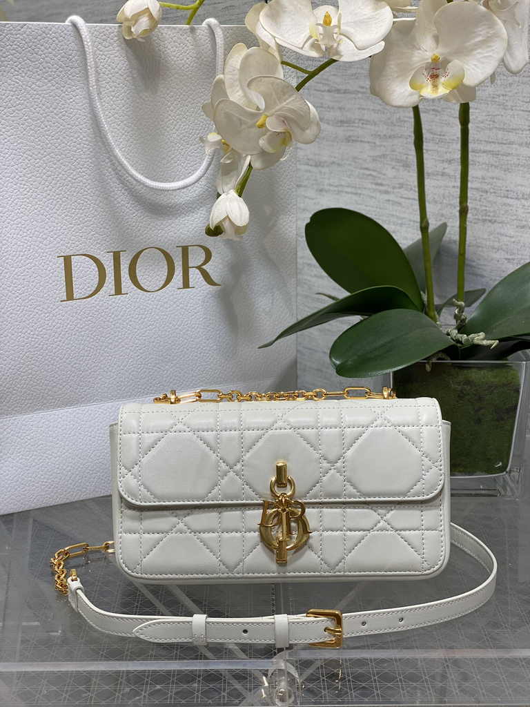 Dior Miss Daisy Mini Bag S3300 White Macrocannage Lambskin - Default Title - View 1