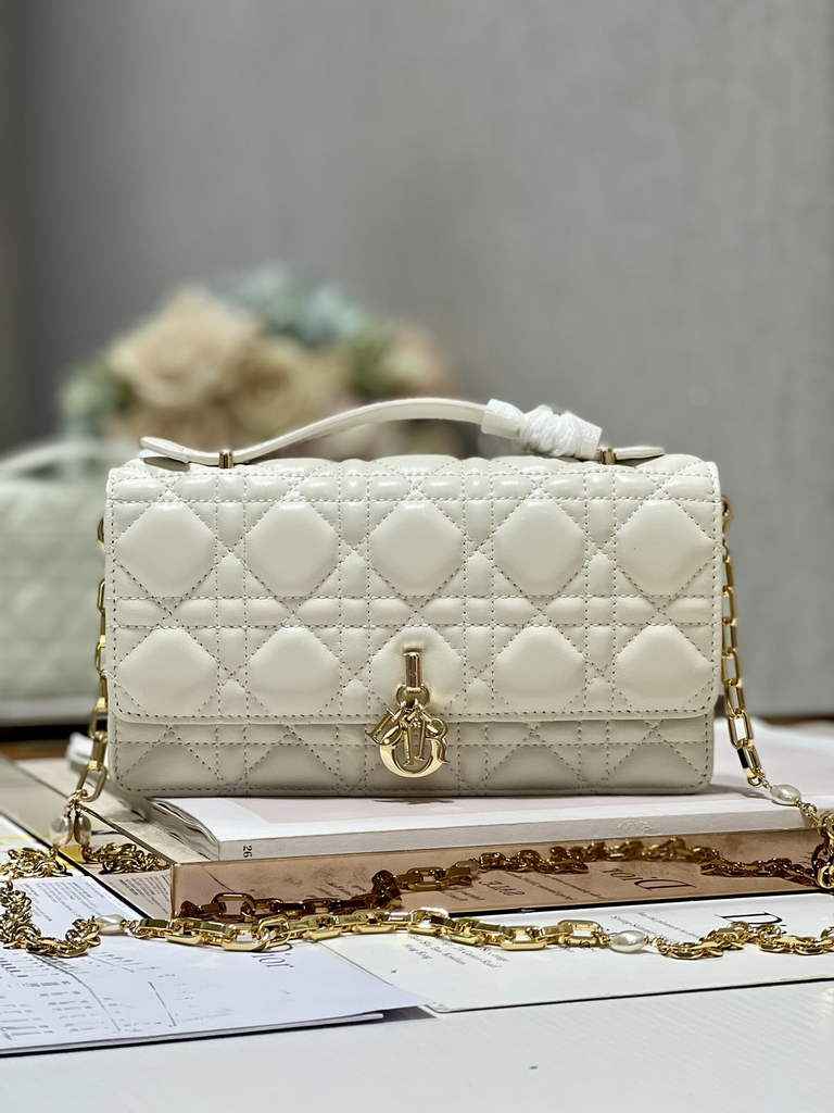 Dior S0980 Mini Miss Bag Rose Des Vents Cannage Lambskin In Beige - Default Title - View 1