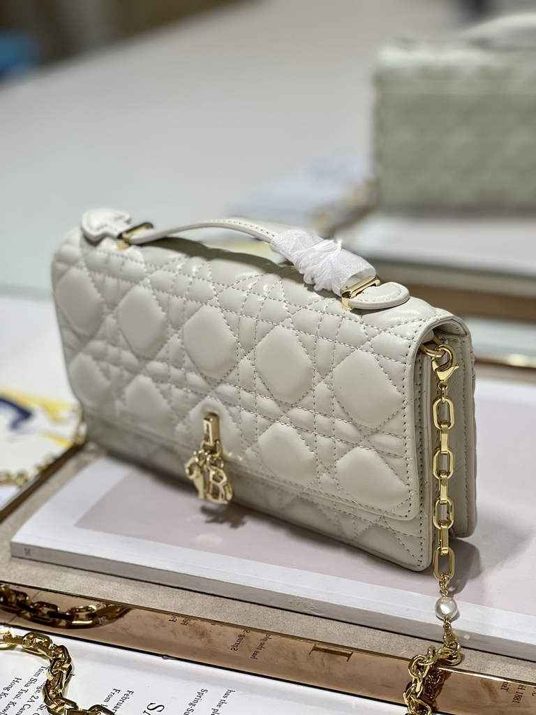 Dior S0980 Mini Miss Bag Rose Des Vents Cannage Lambskin In Beige - Default Title - View 3