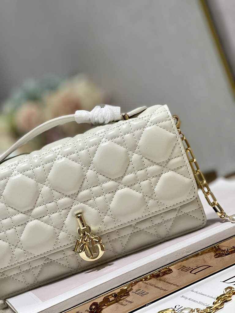 Dior S0980 Mini Miss Bag Rose Des Vents Cannage Lambskin In Beige - Default Title - View 4