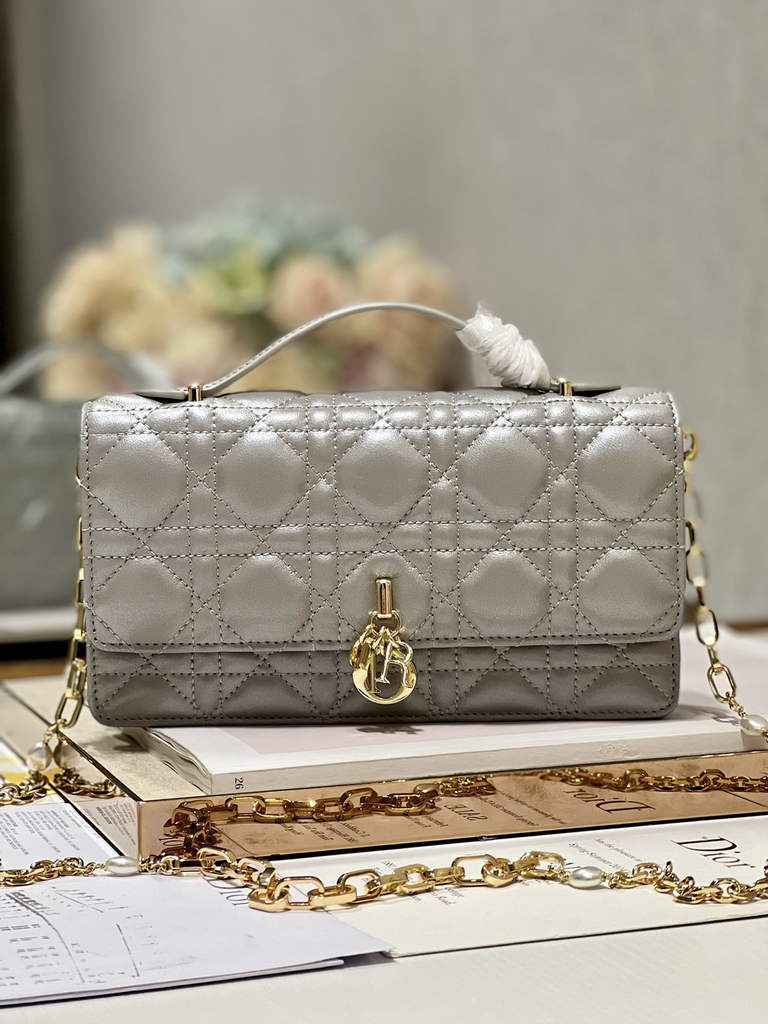 Dior S0980 Mini Miss Bag Rose Des Vents Cannage Lambskin In Silver Gray - Default Title - View 1