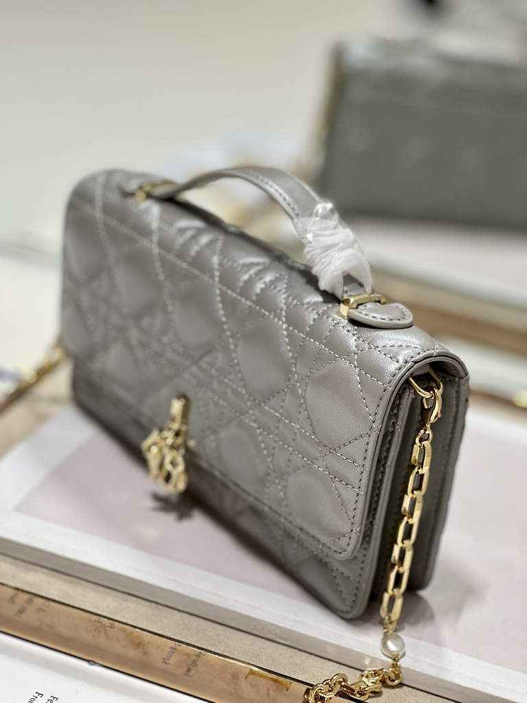 Dior S0980 Mini Miss Bag Rose Des Vents Cannage Lambskin In Silver Gray - Default Title - View 4