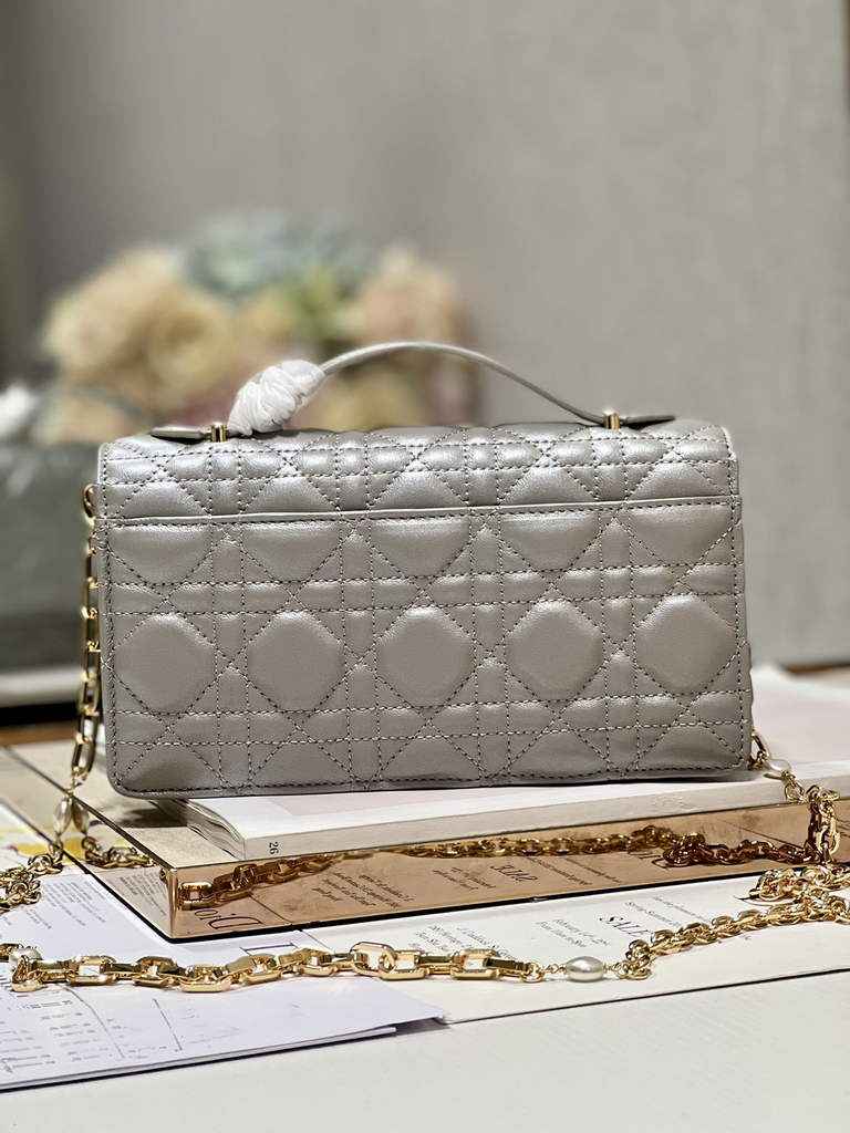 Dior S0980 Mini Miss Bag Rose Des Vents Cannage Lambskin In Silver Gray - Default Title - View 5