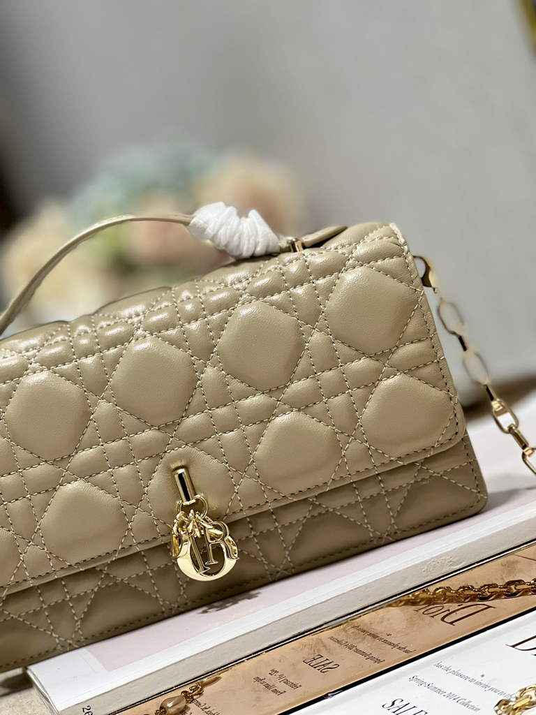 Dior S0980 Mini Miss Bag Rose Des Vents Cannage Lambskin In Apricot - Default Title - View 3