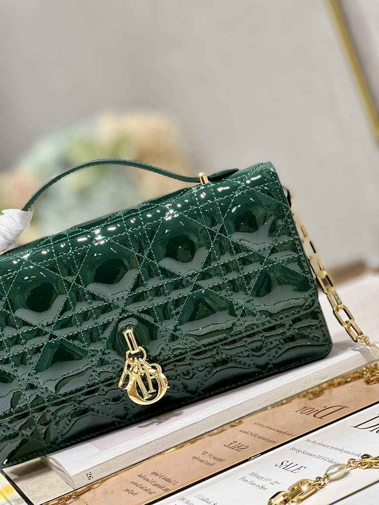 Dior S0980 Mini Miss Bag Rose Des Vents Cannage Patent Calfskin Green - Default Title - View 3