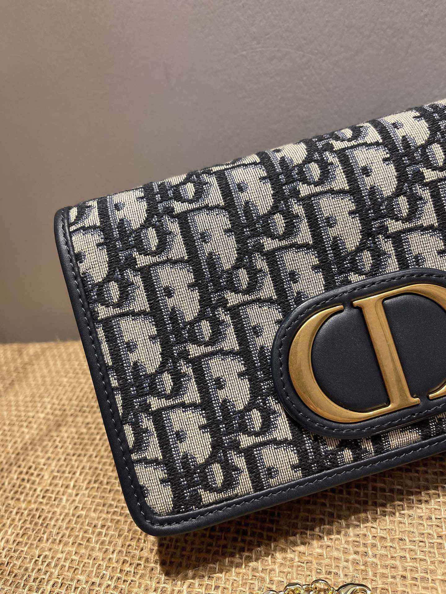 Dior S2086 30 Montaigne Pouch Oblique Blue - Default Title - View 3