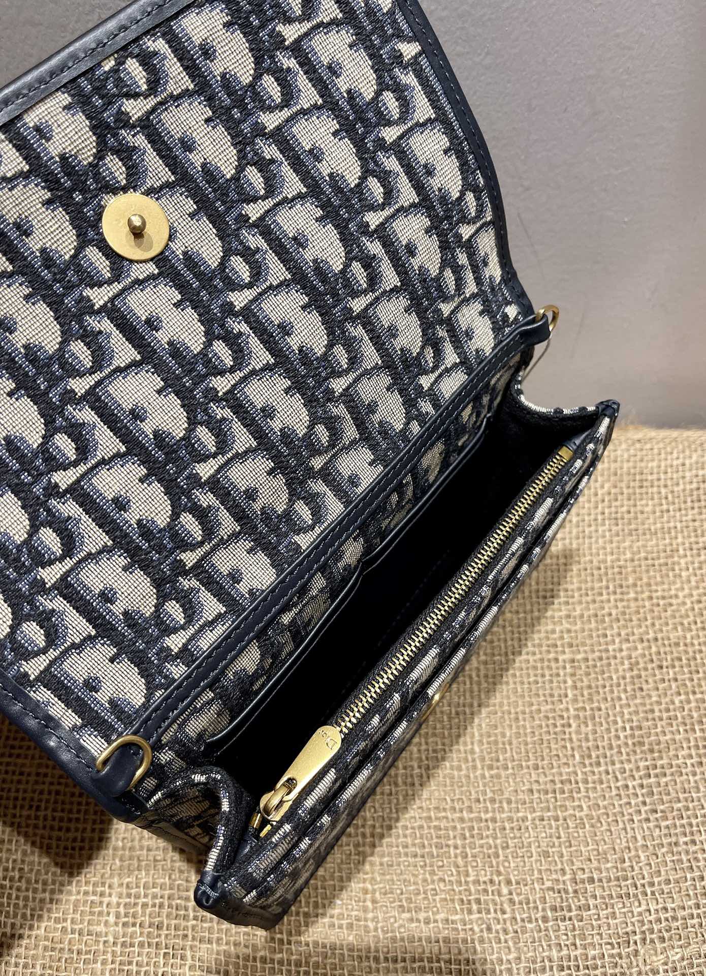Dior S2086 30 Montaigne Pouch Oblique Blue - Default Title - View 7