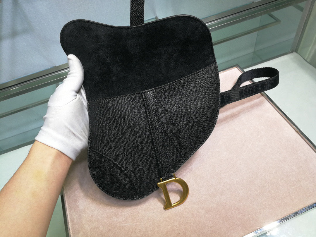 Dior S5632 Saddle Belt Bag Black grained calfskin