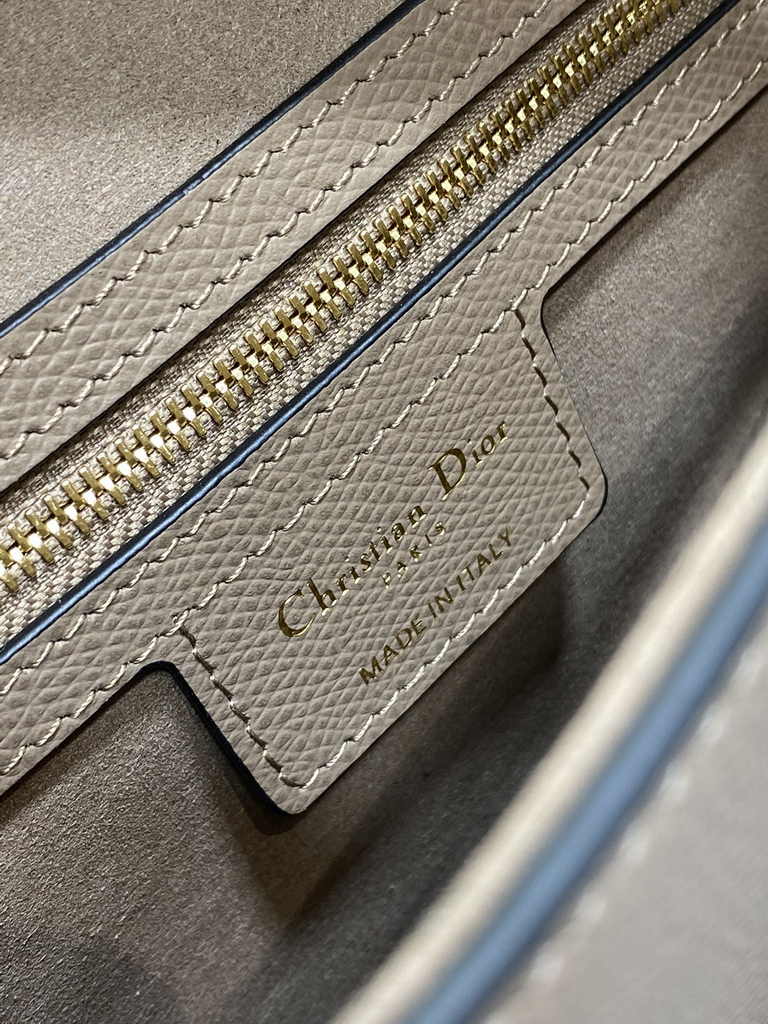 Dior Saddle Bag with Strap M0455 Warm Taupe Grained Calfskin