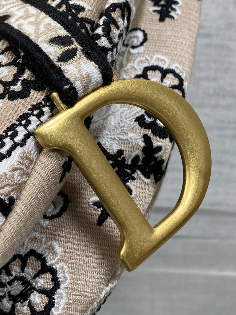 Dior Saddle Bag with Strap M0455 Beige Oblique Jacquard