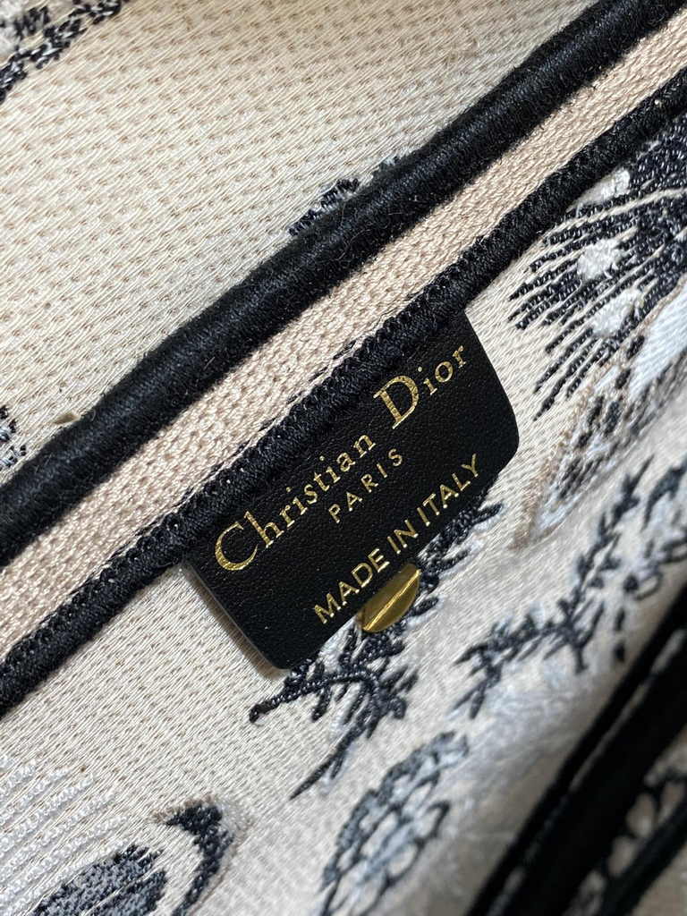 Dior Saddle Bag with Strap M0455 Beige Oblique Jacquard