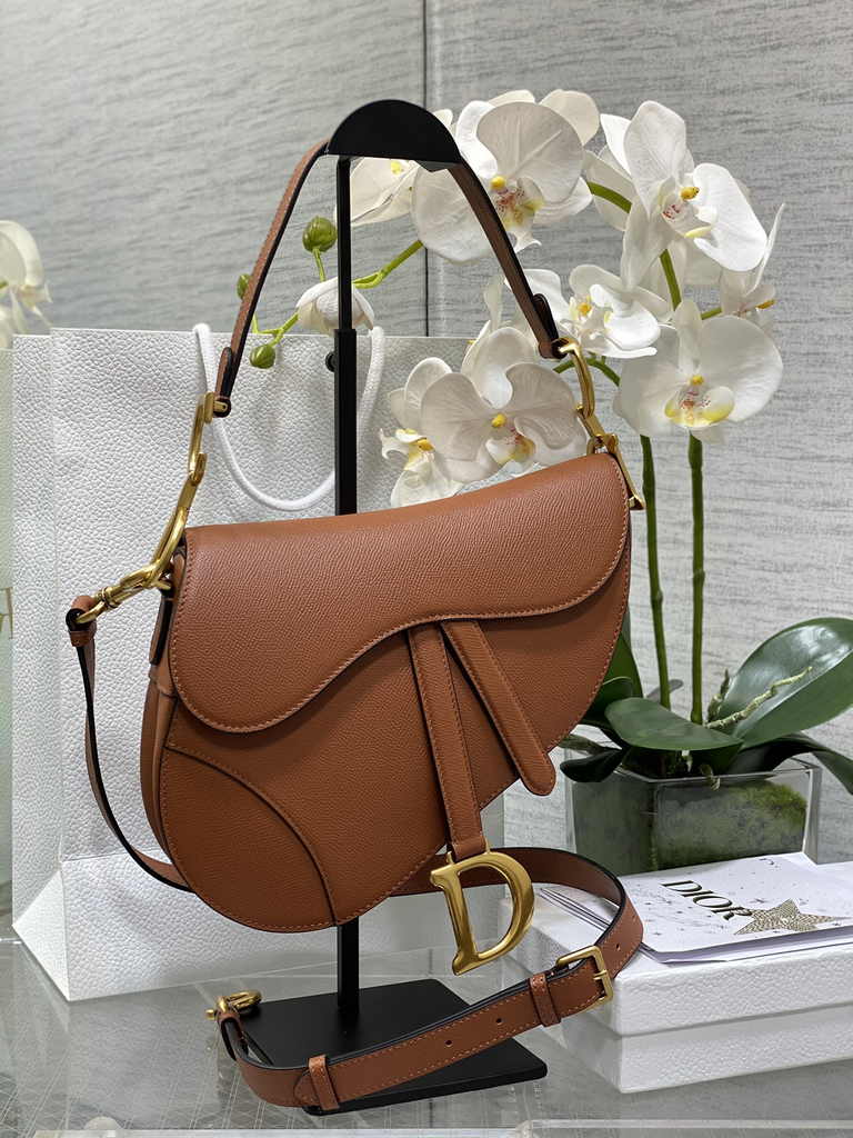 tan grained calfskin Dior Saddle bag with strap, style M0455.