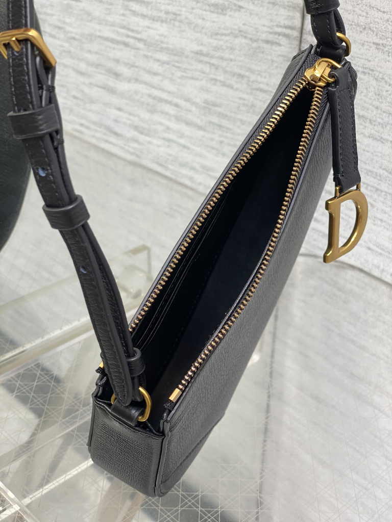 Dior Saddle Shoulder Pouch S5909 Black Goatskin
