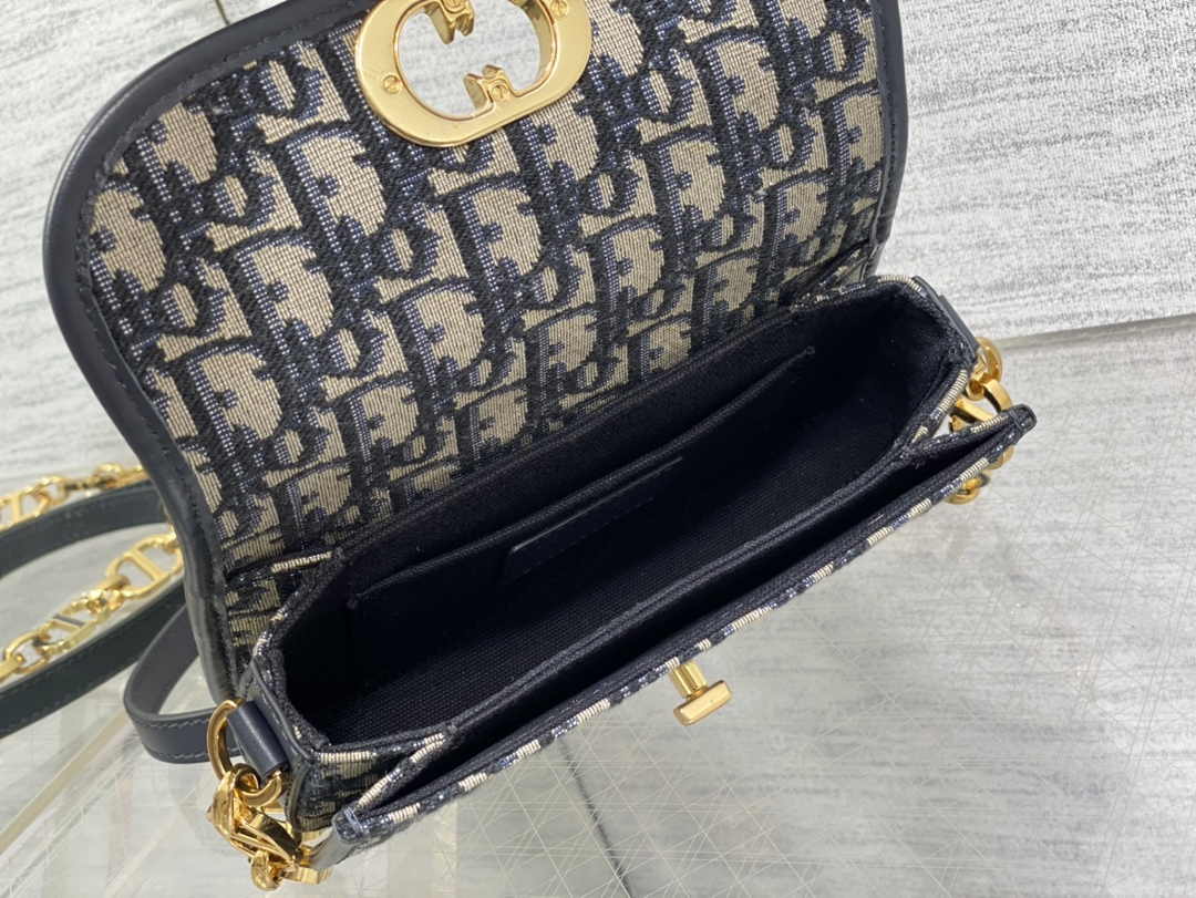 Dior Small 30 Montaigne Avenue Bag Blue Oblique Jacquard M9261