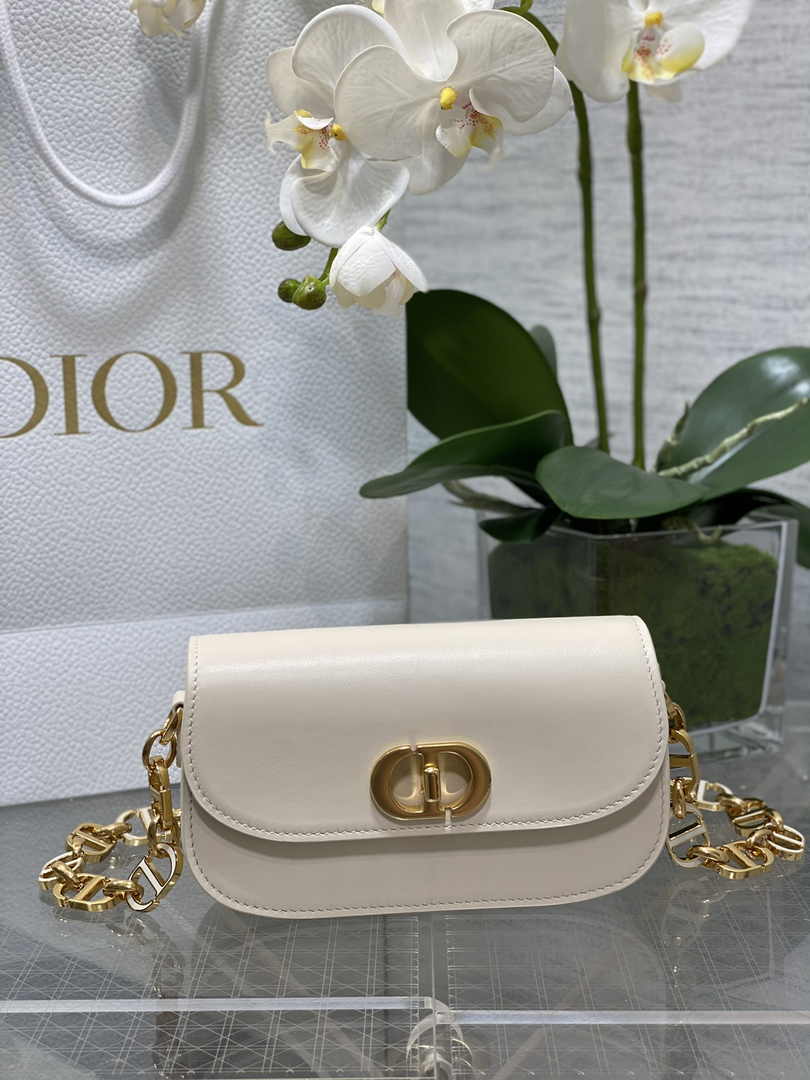 Dior Small 30 Montaigne Avenue Bag White Box Calfskin M9261