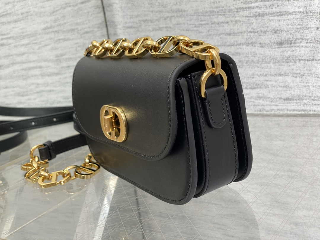 Dior Small 30 Montaigne Avenue Bag Black Box Calfskin M9261