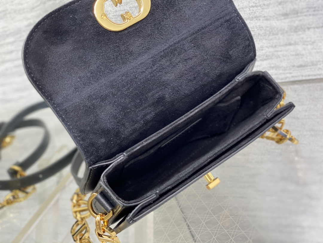 Dior Small 30 Montaigne Avenue Bag Black Box Calfskin M9261