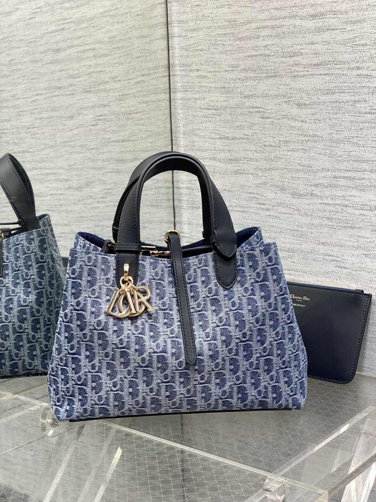 Medium Dior Toujours Bag M2821 Blue Calfskin - Default Title - View 2