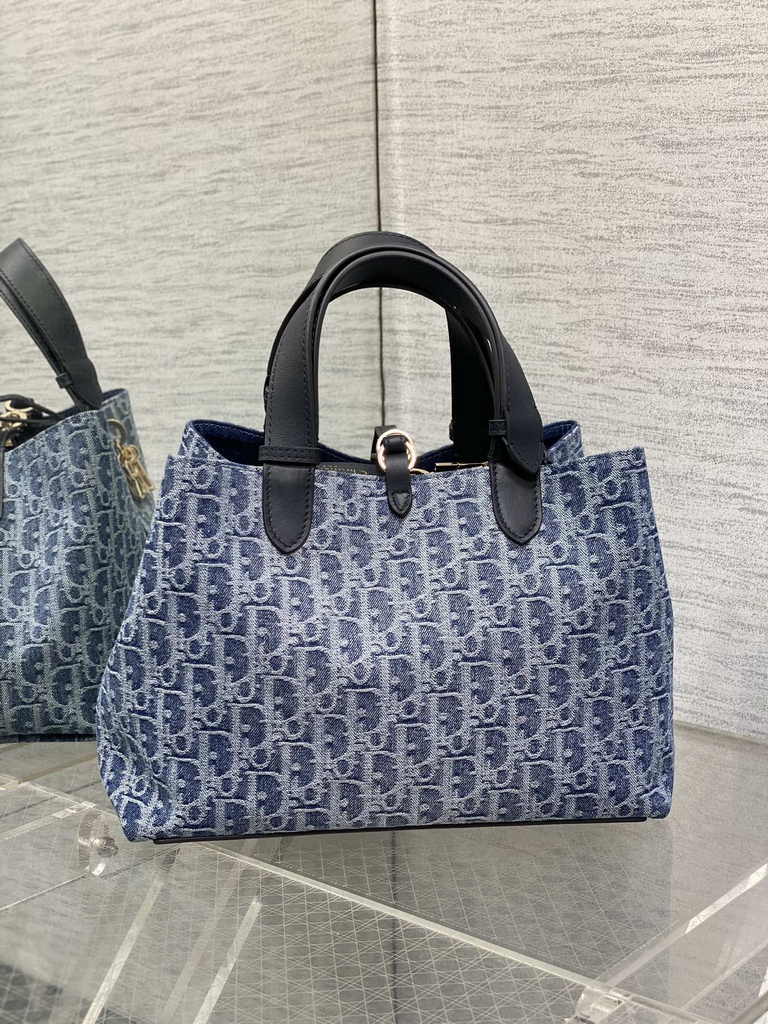 Medium Dior Toujours Bag M2821 Blue Calfskin - Default Title - View 3