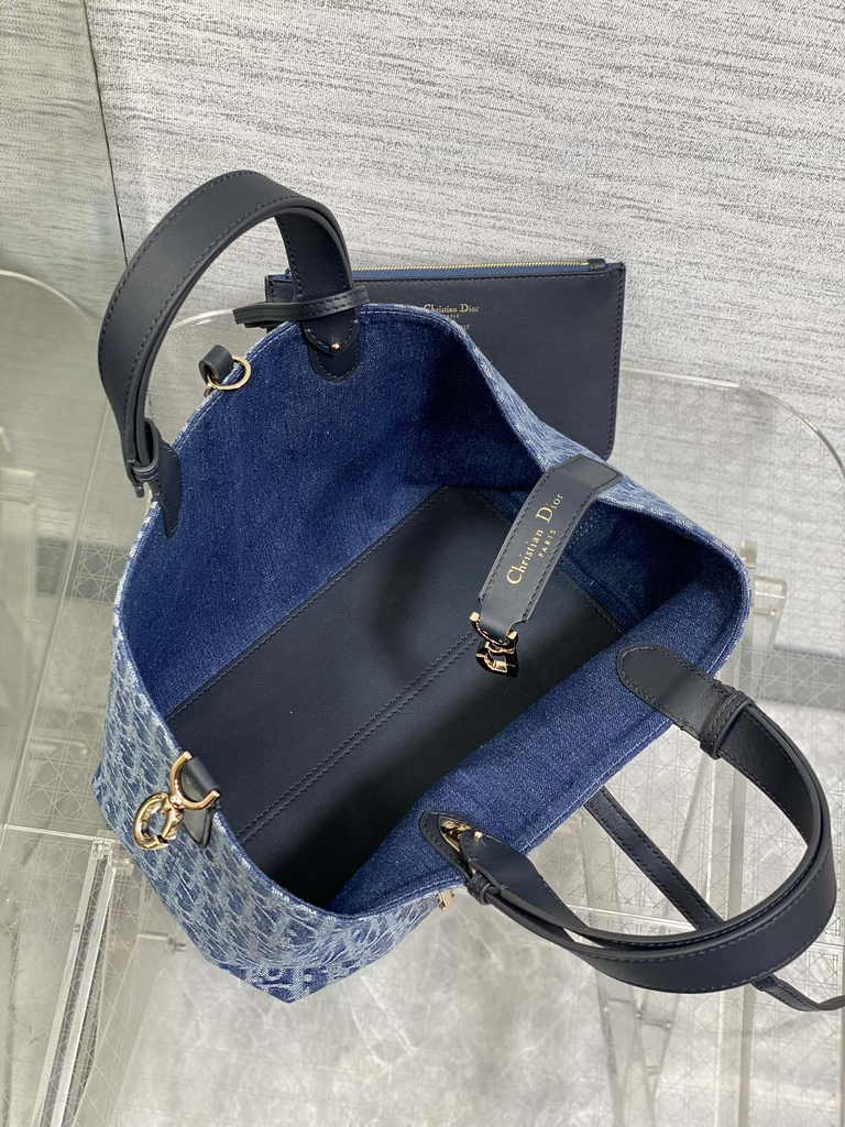 Medium Dior Toujours Bag M2821 Blue Calfskin - Default Title - View 7