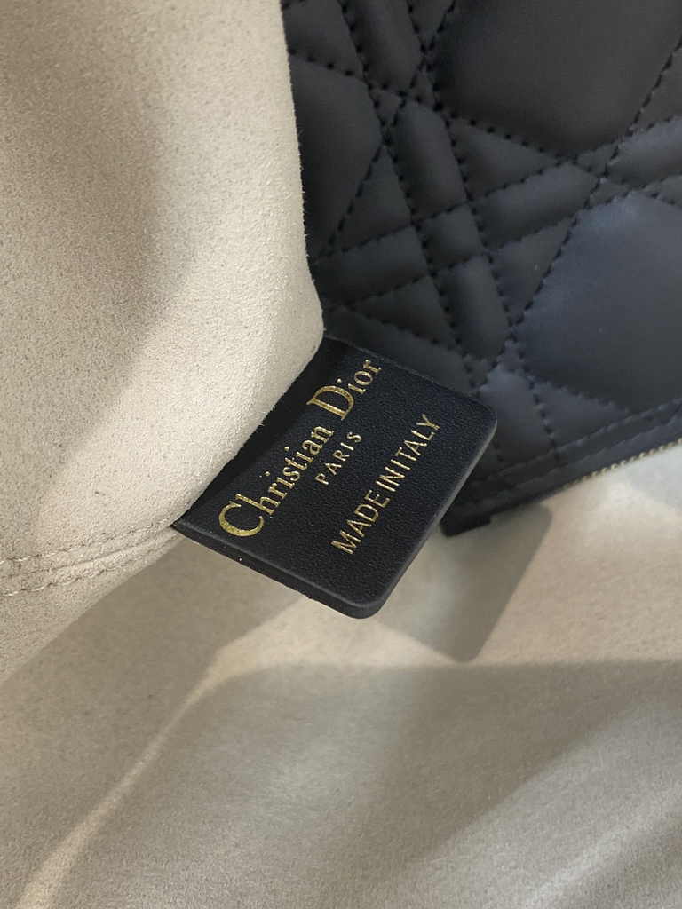 Medium Dior Toujours Bag M2821 Beige Black Macrocannage Calfskin - Default Title - View 10