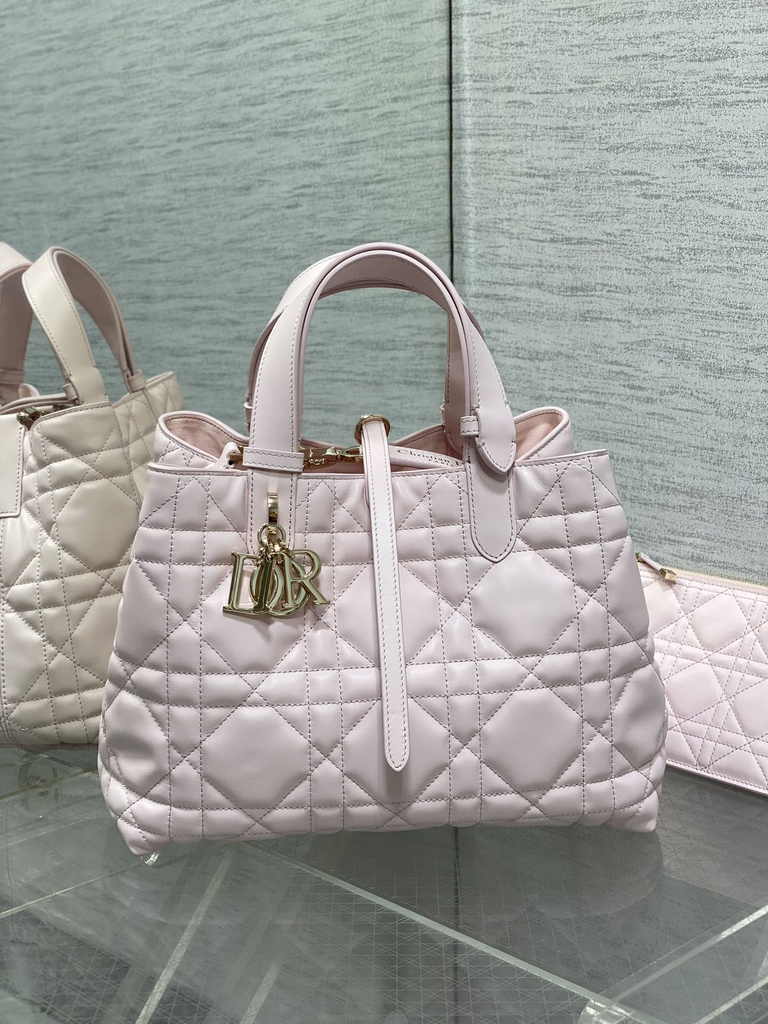 Medium Dior Toujours Bag M2821 Pink Macrocannage Calfskin