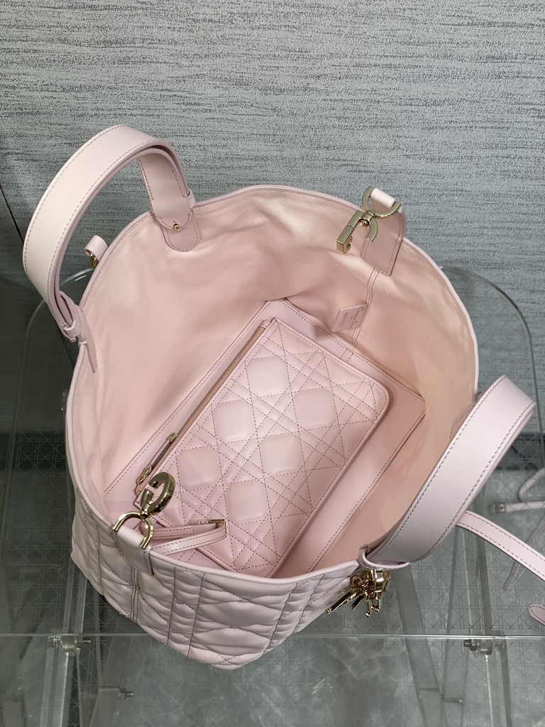 Medium Dior Toujours Bag M2821 Pink Macrocannage Calfskin