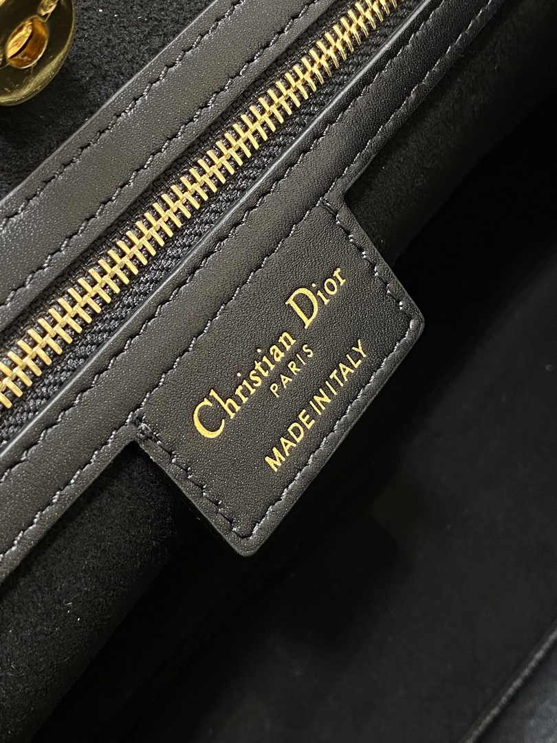 Dior Toujours Bag Black Macrocannage Calfskin - Default Title - View 10