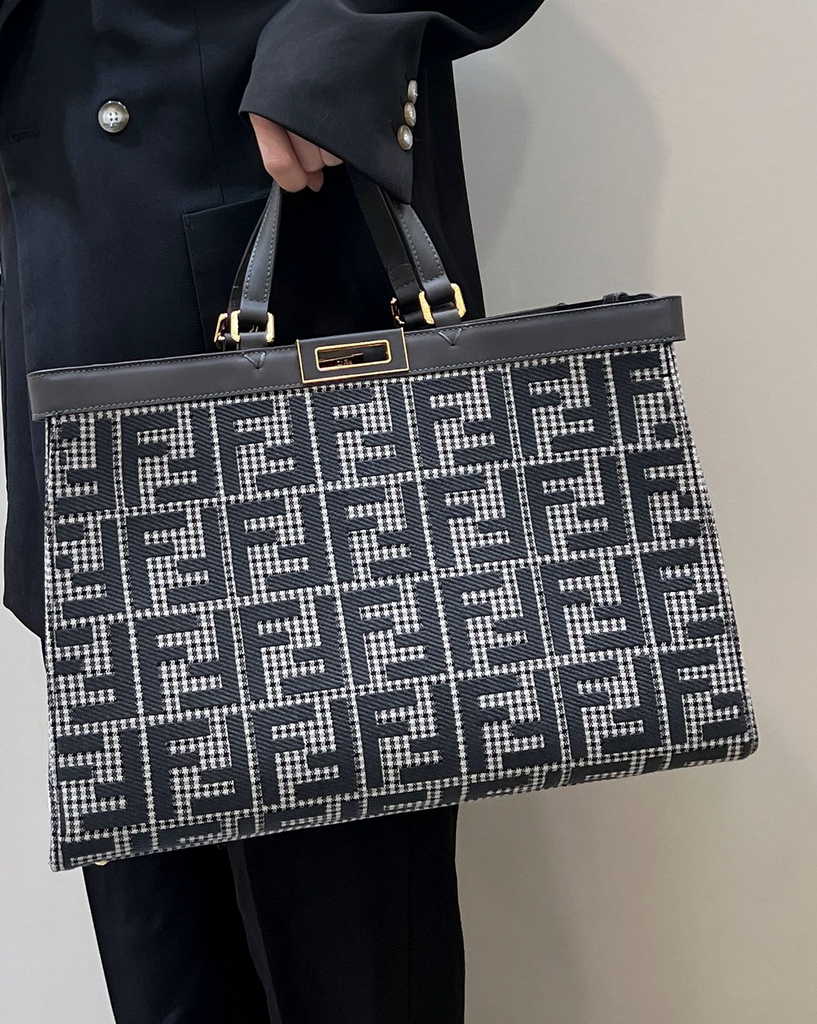 Fendi 8BH374 X-Tote Gray houndstooth wool shopper with FF embroidery - Default Title - View 1