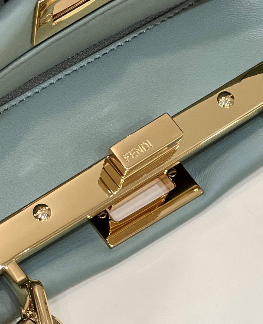 Fendi 8BN244 Peekaboo Mini Mint green leather interlace bag - 18 cm × 11 cm × 23 cm / Green - View 5