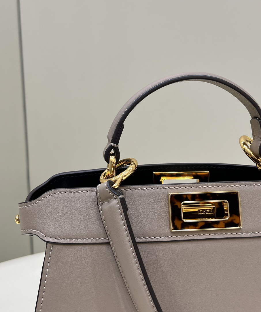Fendi 8BN327 Peekaboo Iseeu Small Bag Gray - 21 cm × 11 cm × 27 cm / Gray - View 4