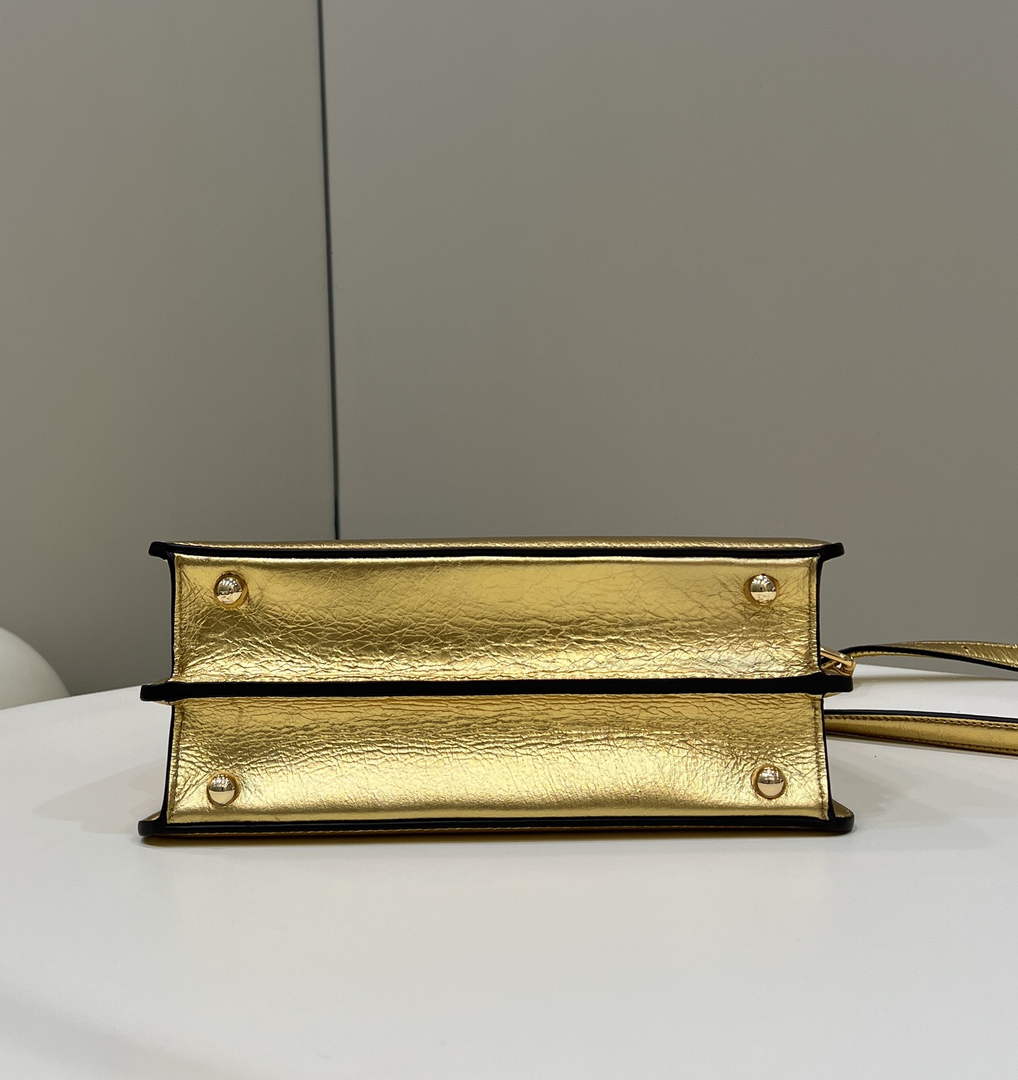 Fendi 8BN327 Peekaboo Iseeu Small Bag Gold - 21 cm × 11 cm × 27 cm / Gold - View 4