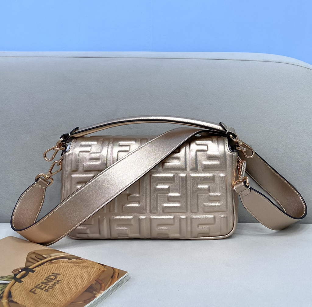 Fendi 8BR600 Baguette Rose Silver leather bag - Default Title - View 2