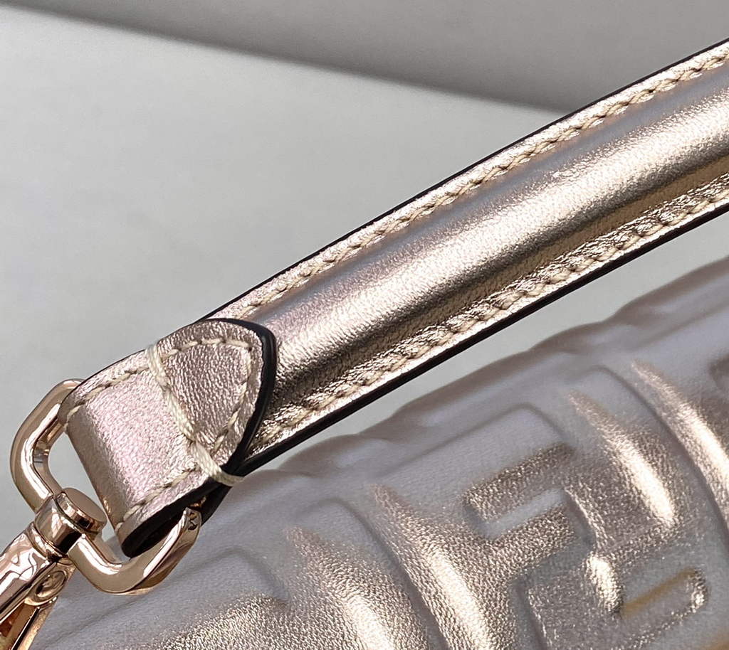 Fendi 8BR600 Baguette Rose Silver leather bag - Default Title - View 6