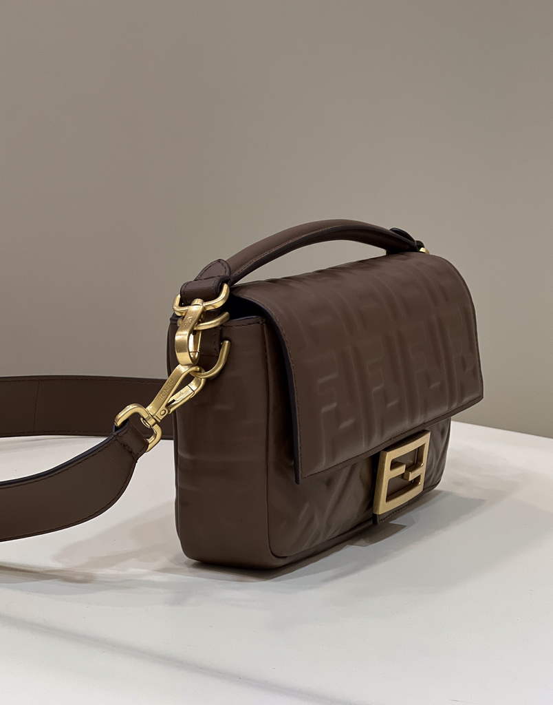 Fendi 8BR600 Baguette Brown leather bag - Default Title - View 4