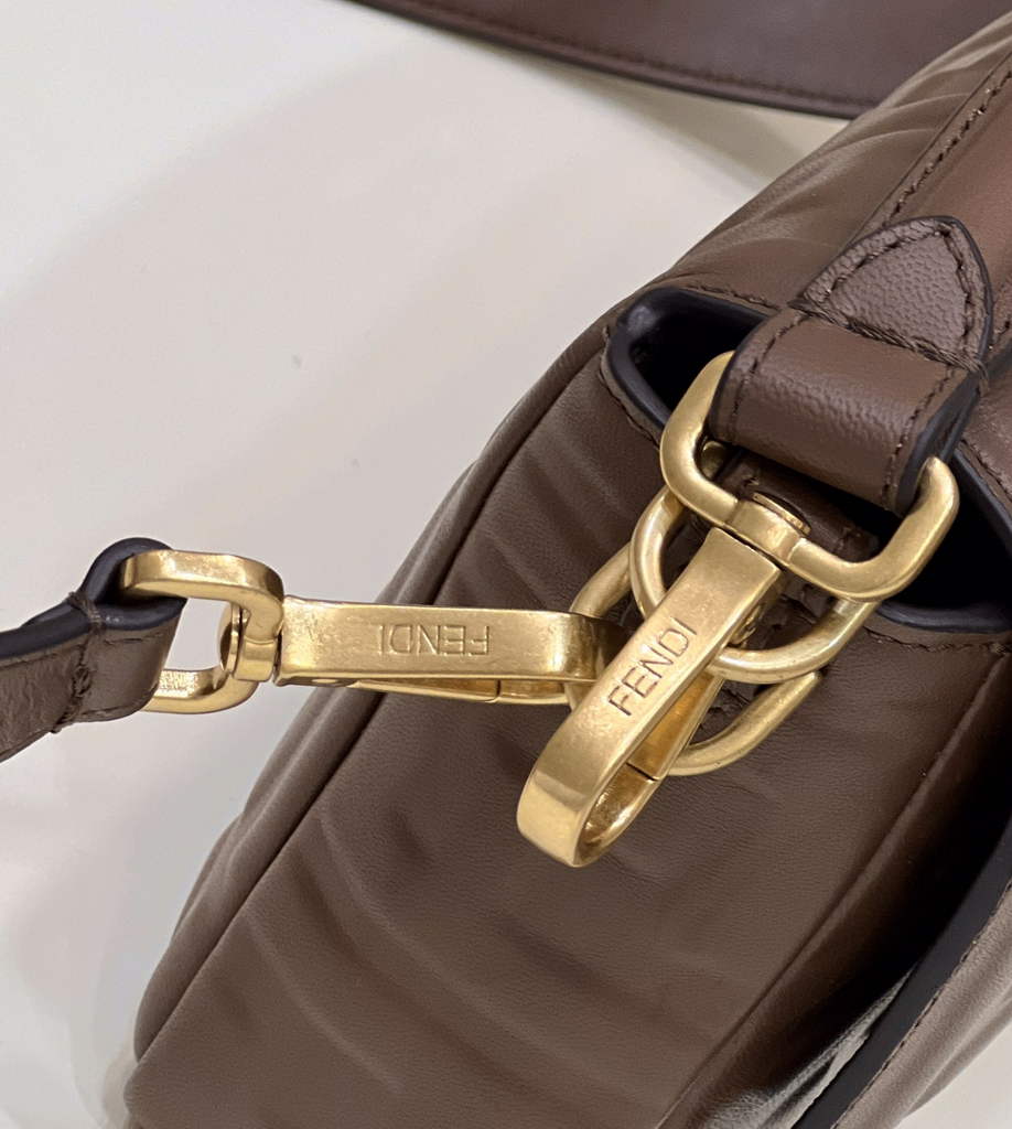 Fendi 8BR600 Baguette Brown leather bag - Default Title - View 6