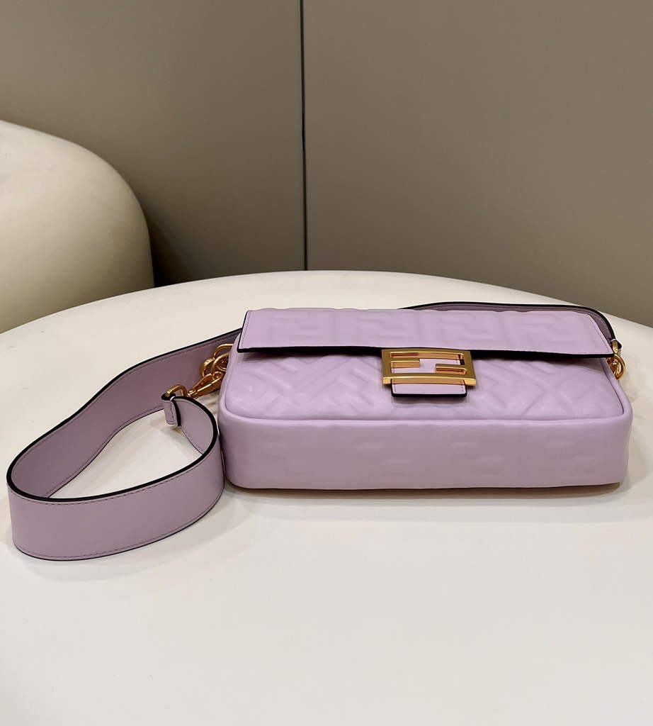 Fendi 8BR600 Baguette Light Purple leather bag - Default Title - View 4