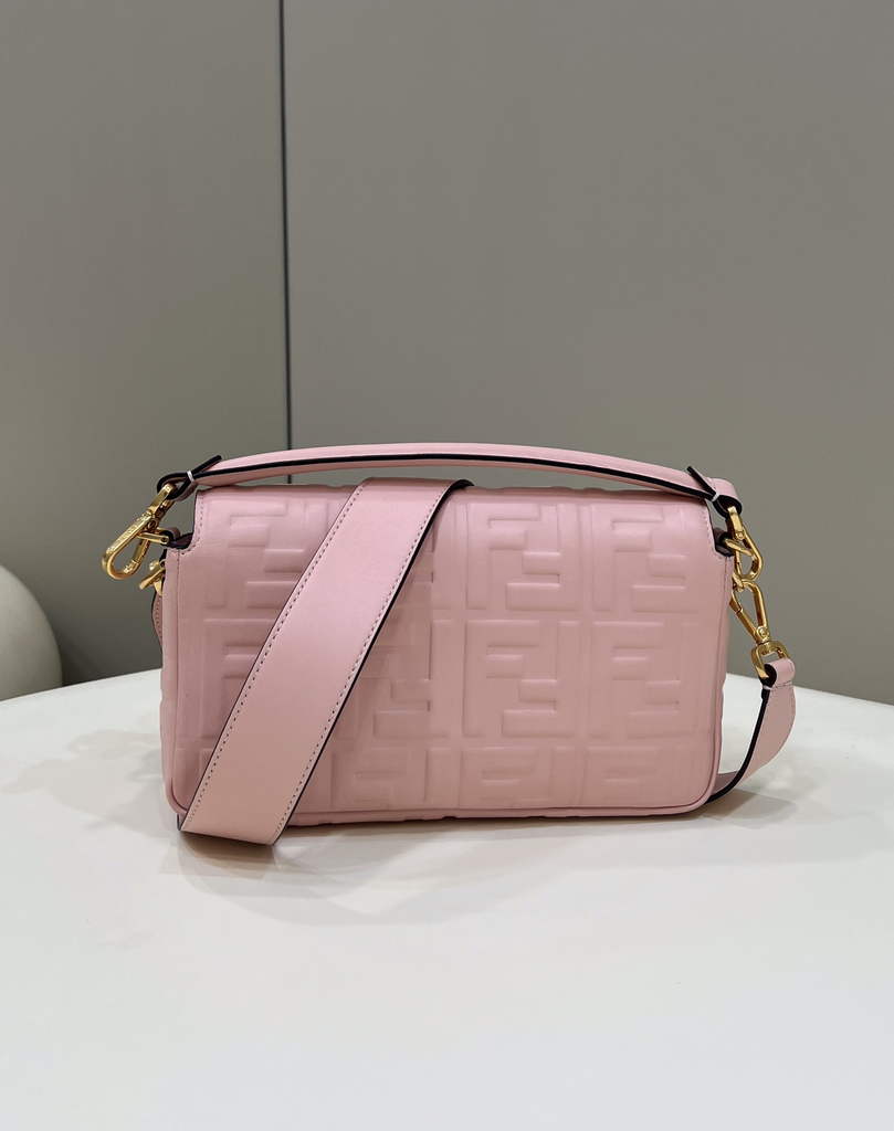 Fendi 8BR600 Baguette Pink leather bag - Default Title - View 3