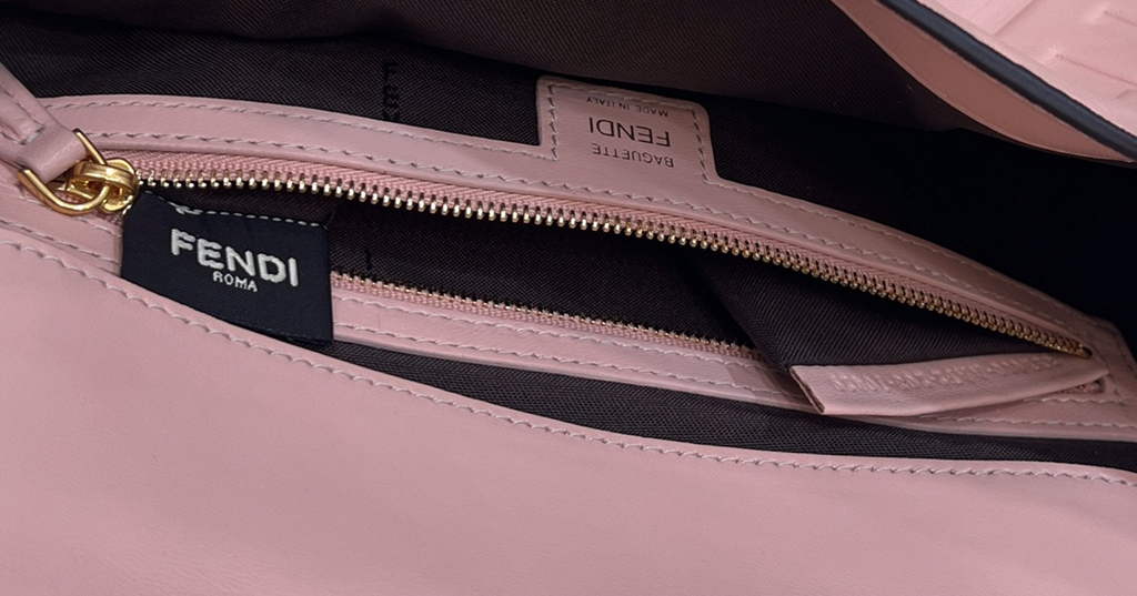 Fendi 8BR600 Baguette Pink leather bag - Default Title - View 9