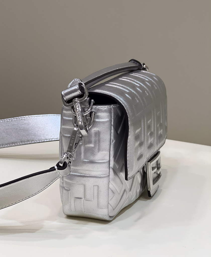 Fendi 8BR600 Baguette Silver leather bag - Default Title - View 5