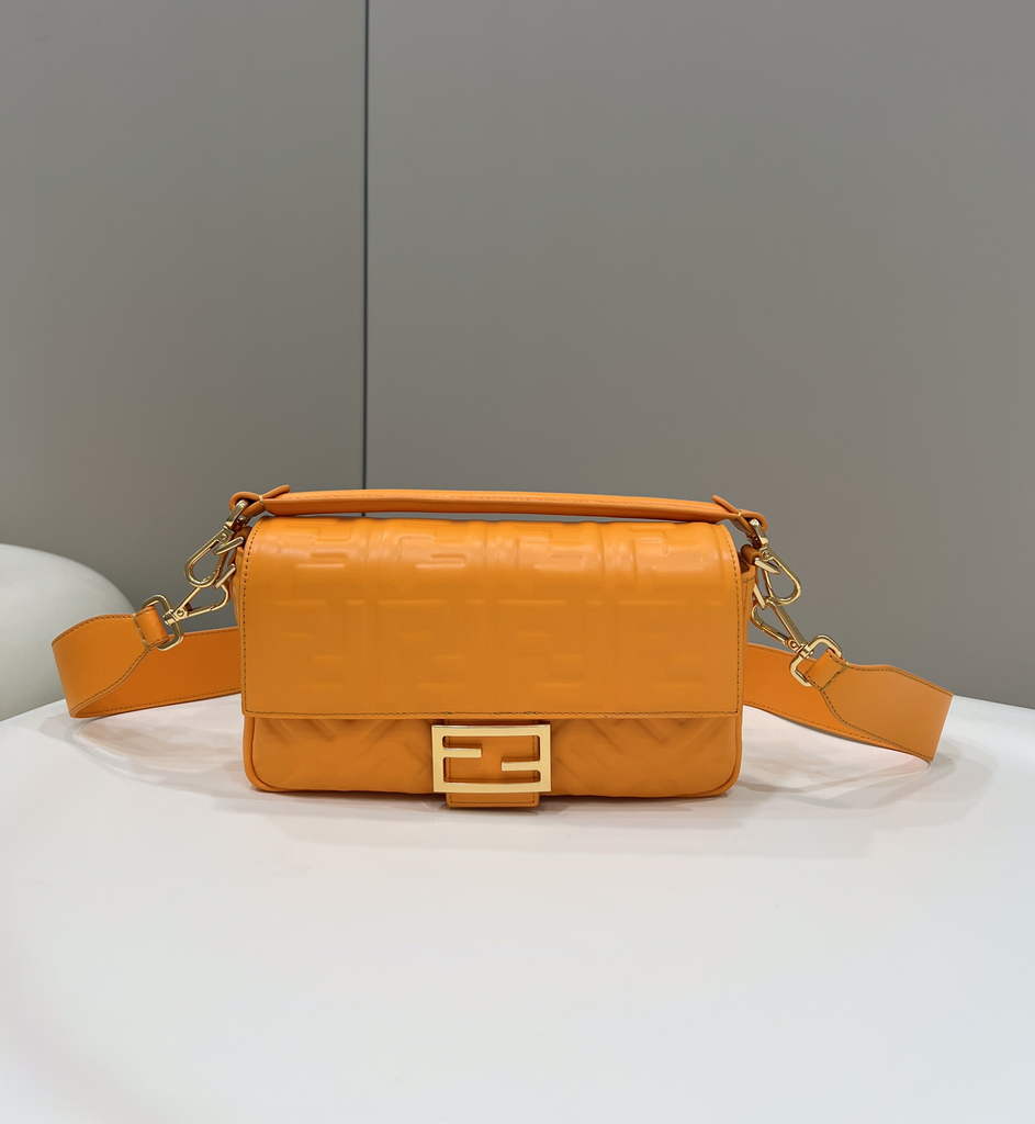 Fendi 8BR600 Baguette Orange leather bag - Default Title - View 1