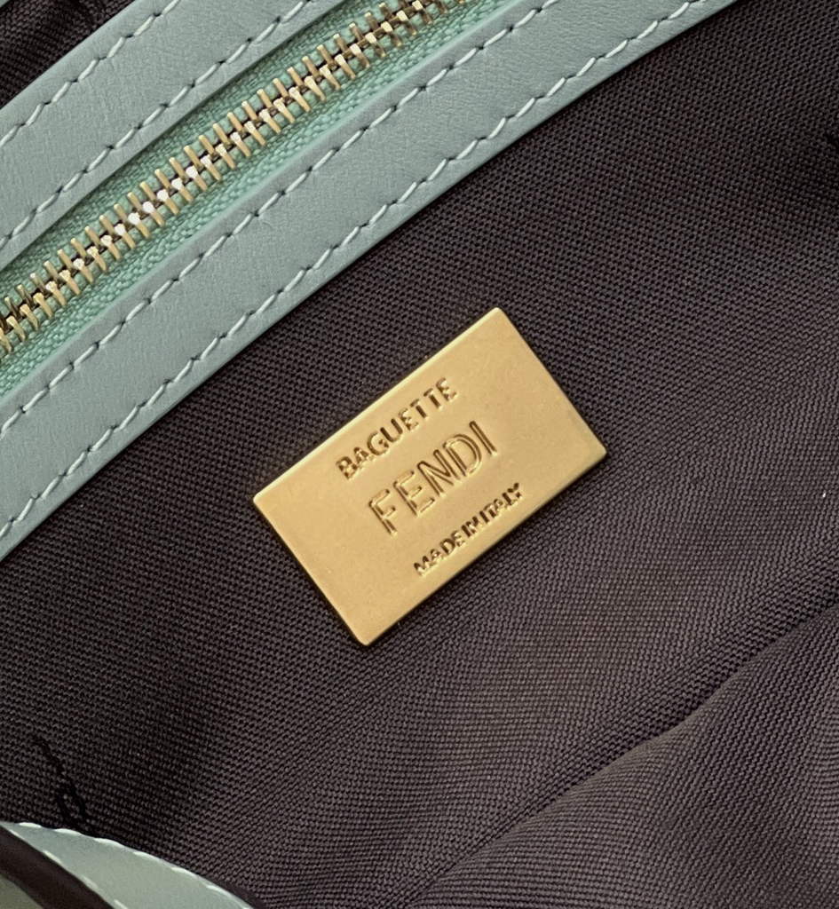 Fendi 8BR600 Baguette Light Blue leather bag - Default Title - View 6
